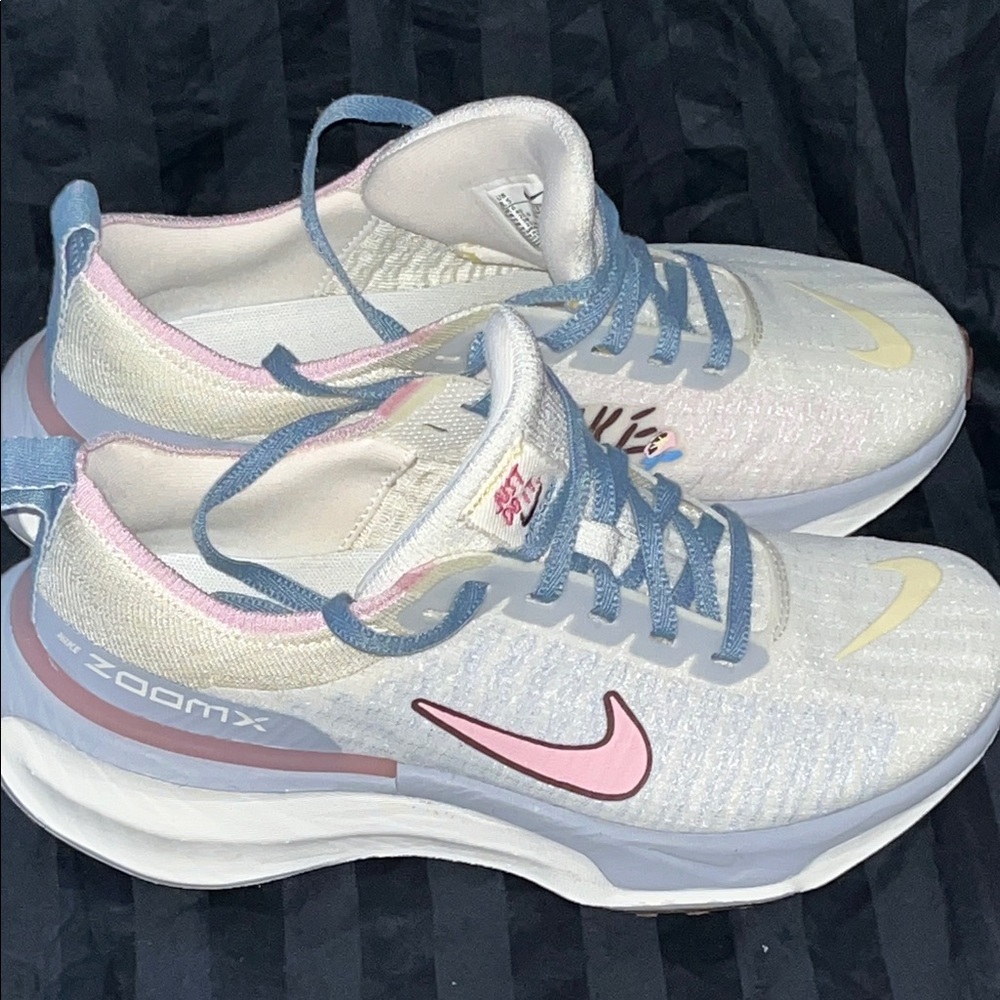 Nike Women’s White & Pastel Pink ZoomX Running Shoes